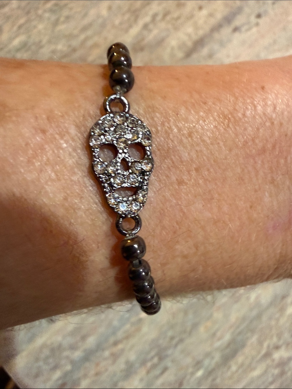 Crystal Skull Hematite Beaded Bracelet - Women's Fashion Jewelry